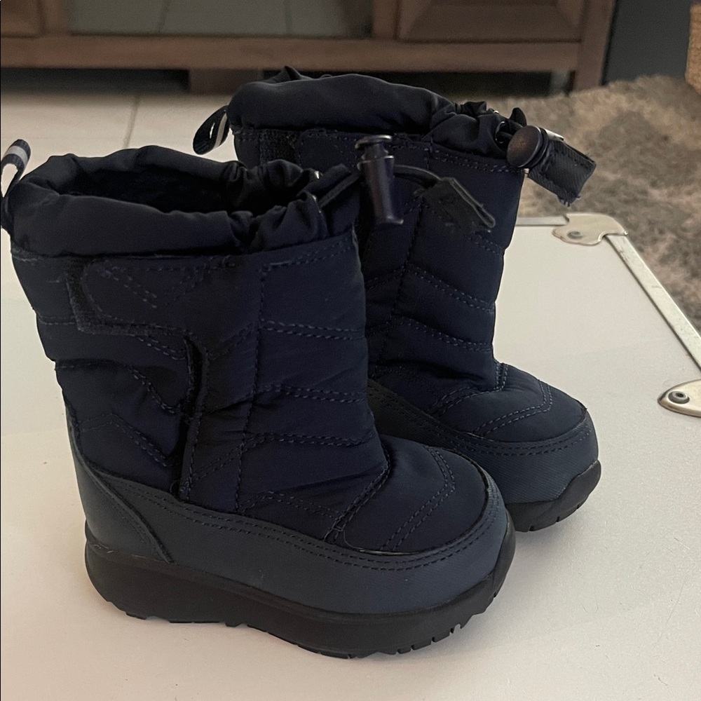 Cat & Jack Dark Blue Kids Snow Boots